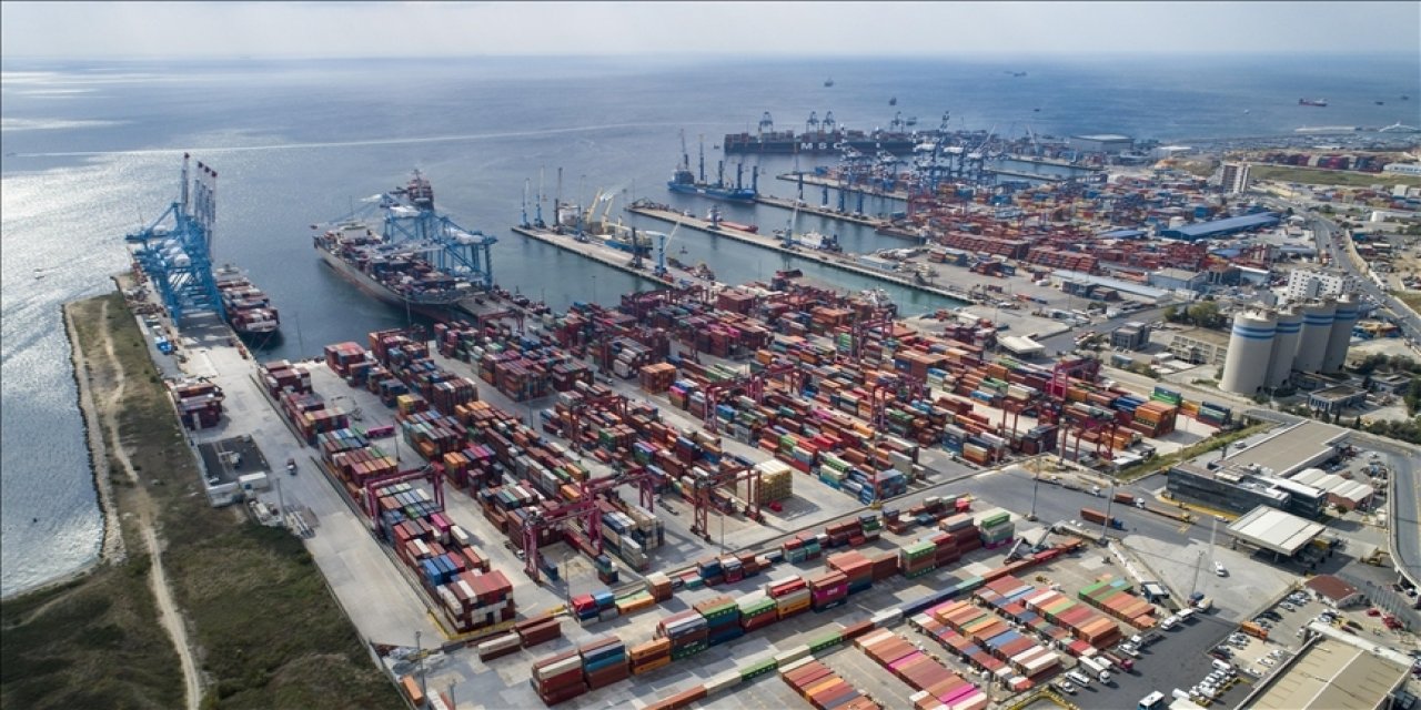 Komşularla ticarette ivme yükseldi! İlk 6 ayda 13,3 milyar dolarlık dış satım