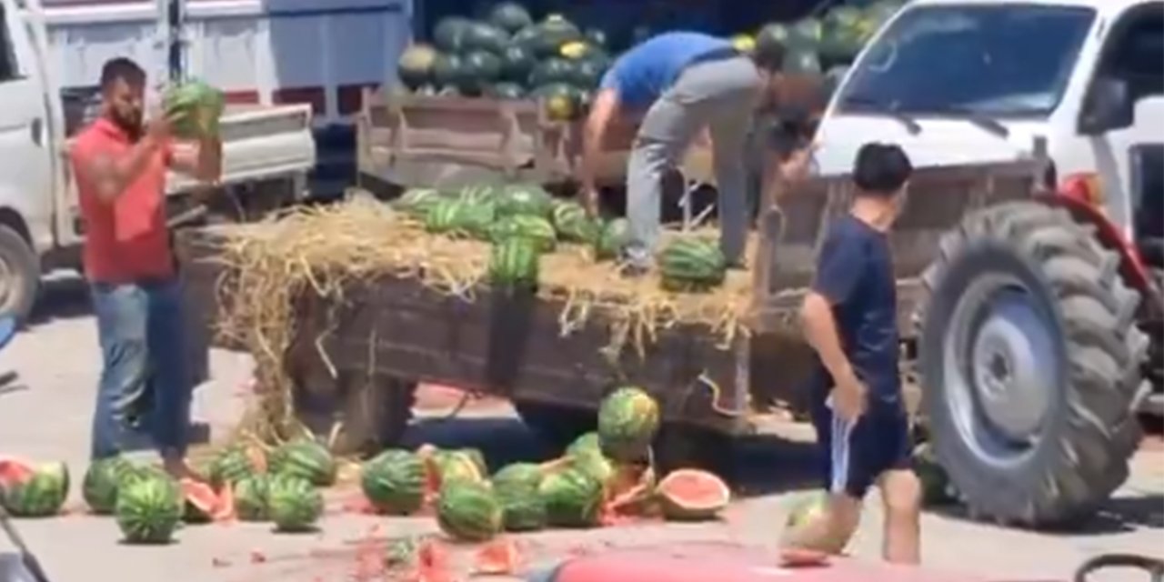 Karpuzlarını satamayınca hepsini parçaladı