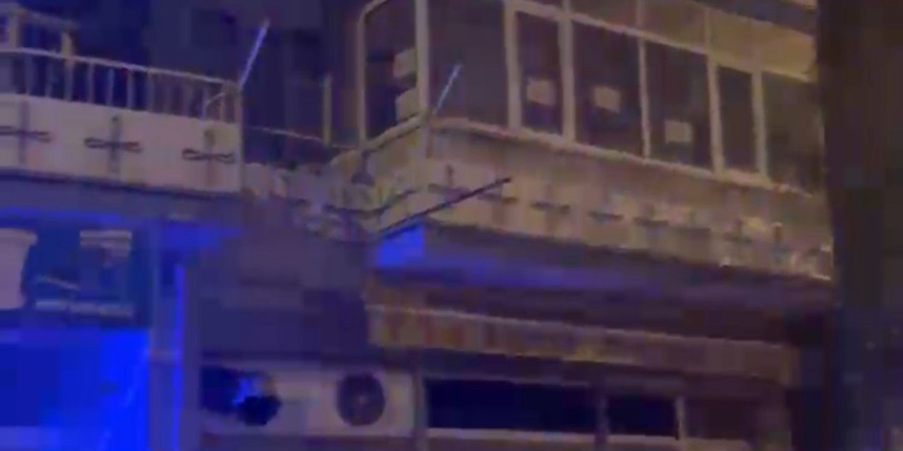 Tartıştığı sevgilisini 2'inci kattan aşağıya attı