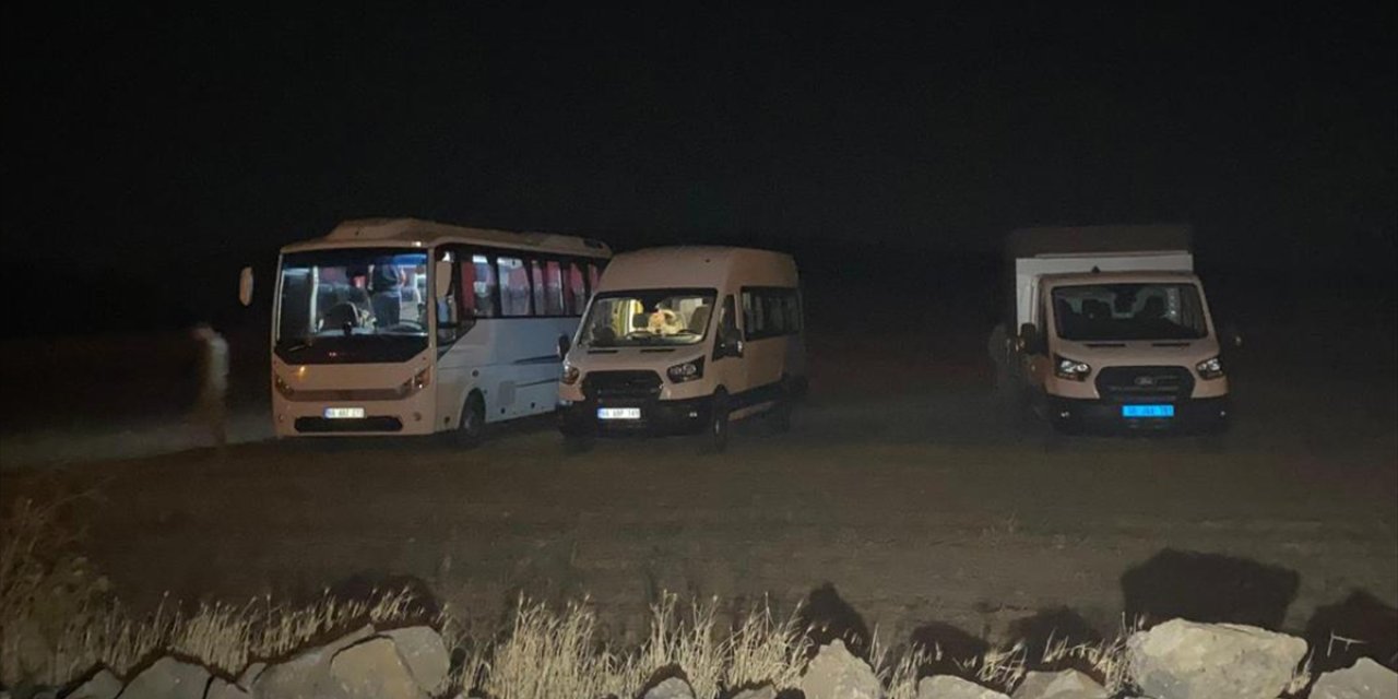 Muhtar Yalçın Akdemir ve oğlu saman kavgasında öldürüldü