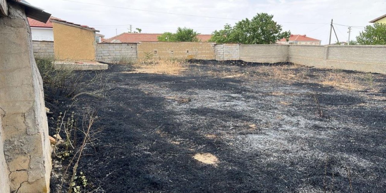 Konya’nın ilçesinde ot yangını