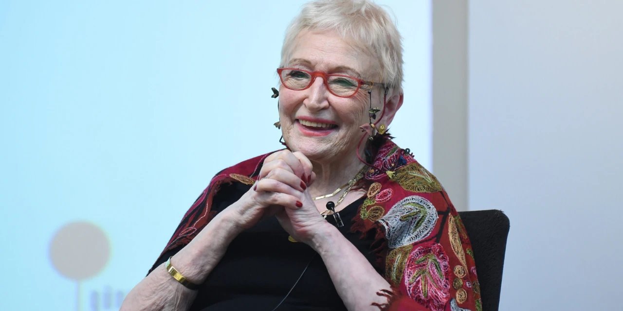 Yazar Pınar Kür hayatını kaybetti