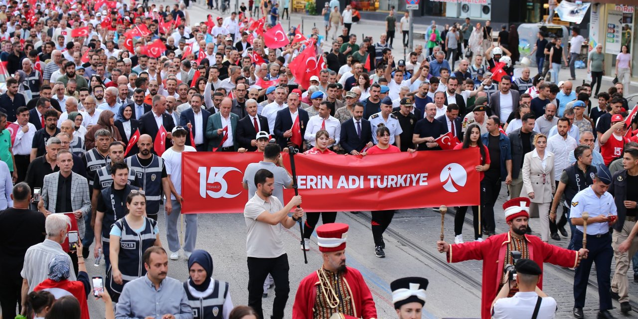 Konya’da 15 Temmuz yürüyüşü