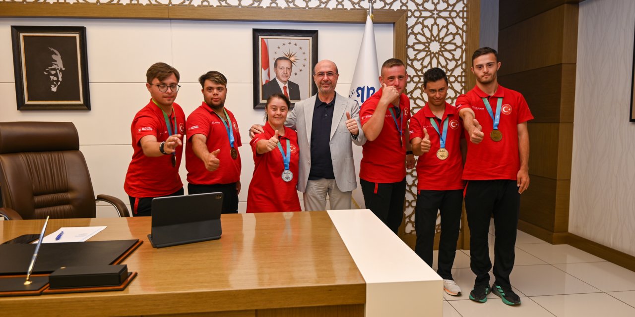 Selçuklu’dan Avrupa'da bizi gururlandıran özel sporculara sıcak karşılama