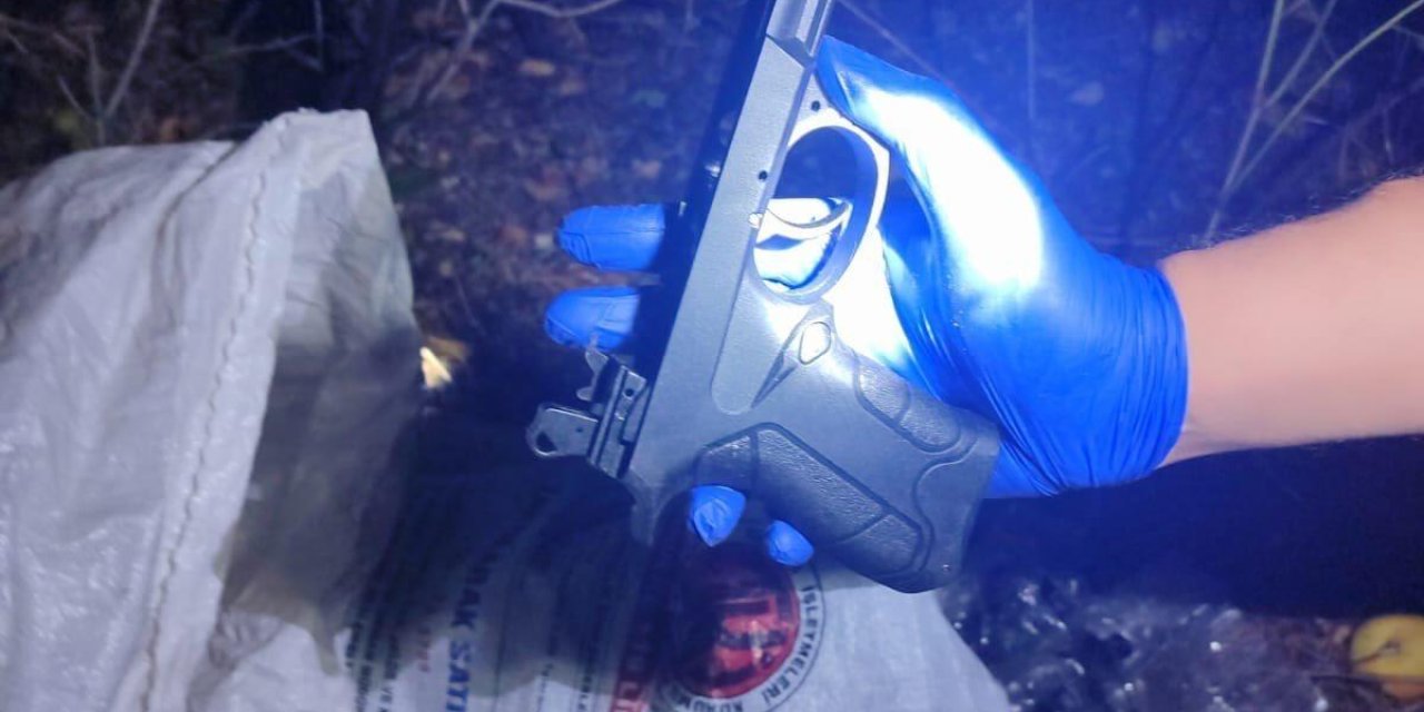 Konya’da ağaç altına gizlenen çuvallardan cephanelik çıktı