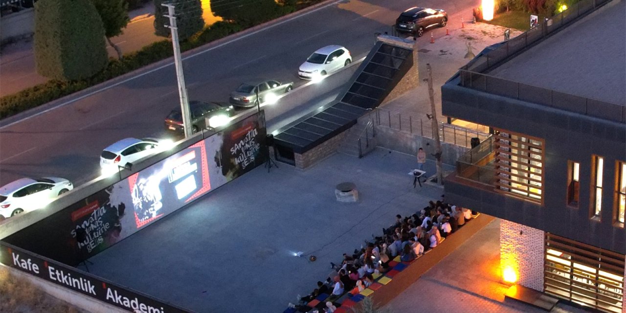 Konya'da açık hava sinema günleri başlıyor