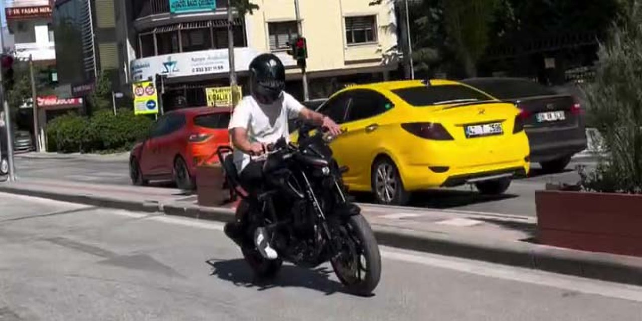 Konya caddelerinde motosikletle drift kötü bitti