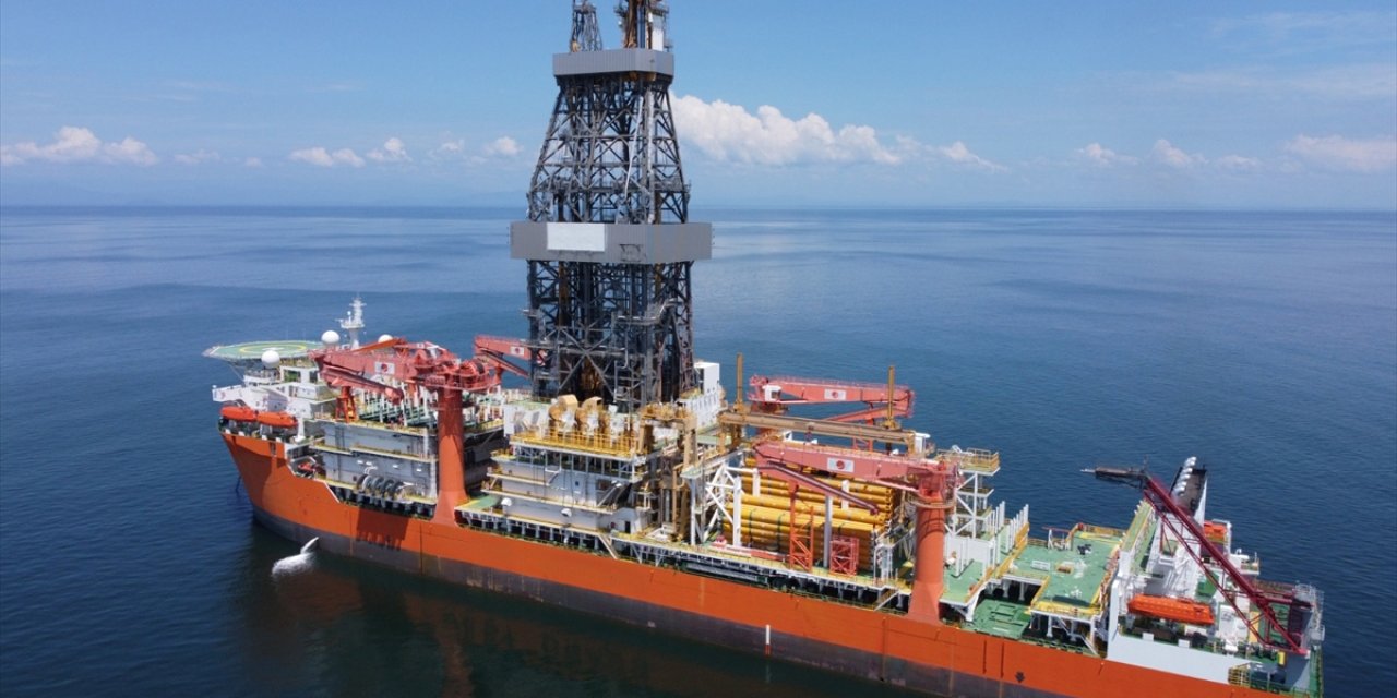 Bakan Bayraktar, yeni sondaj gemilerinin 2026 başında göreve hazır olacağını bildirdi