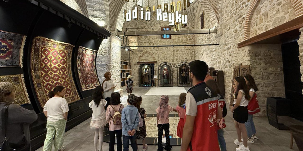 Konya’nın 700 yıllık ticaret merkezi çocuk sesleriyle yankılandı