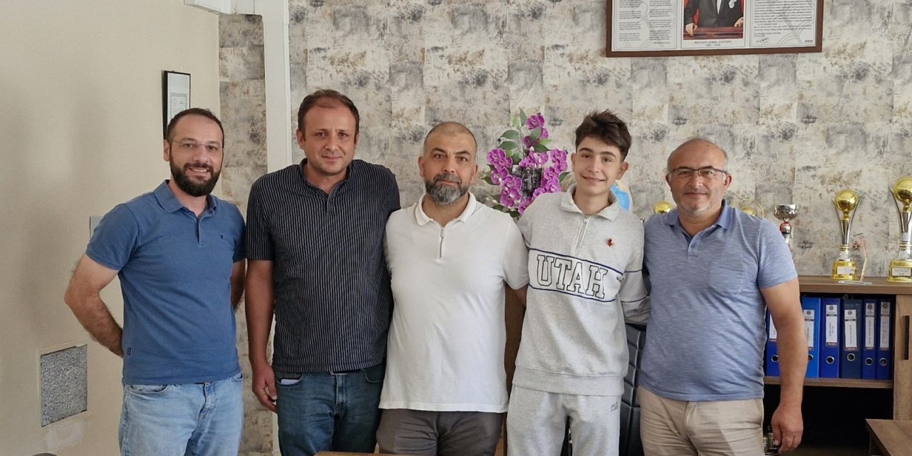 Konya'nın imam hatipli LGS birincisine büyük başarı ödülü