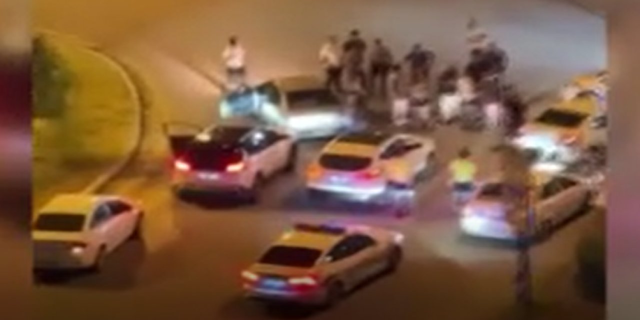 Trafik ortasında silahlı kavga