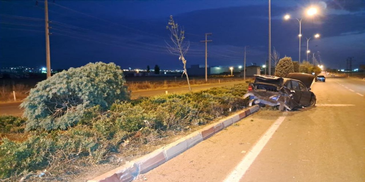 Konya yolunda otomobiller çarpıştı: 3 yaralı