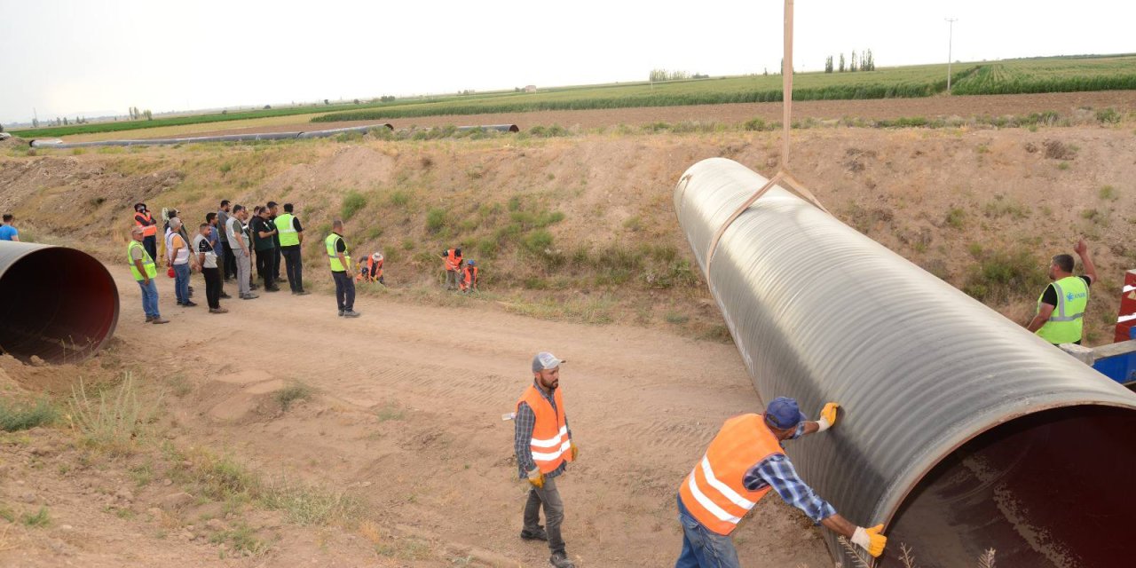 Bu borular Konya’nın bereketli topraklarına can suyu getirecek