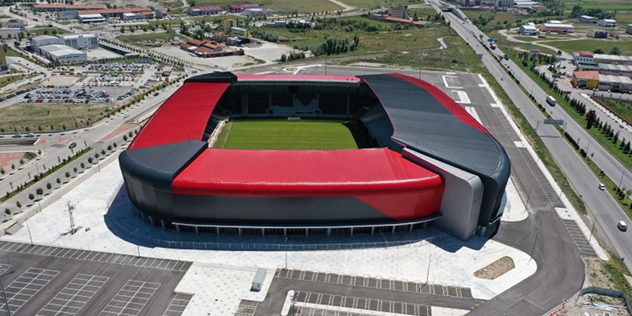 Çorum FK taraftarının isteği Konyasporluları ayağa kaldırdı