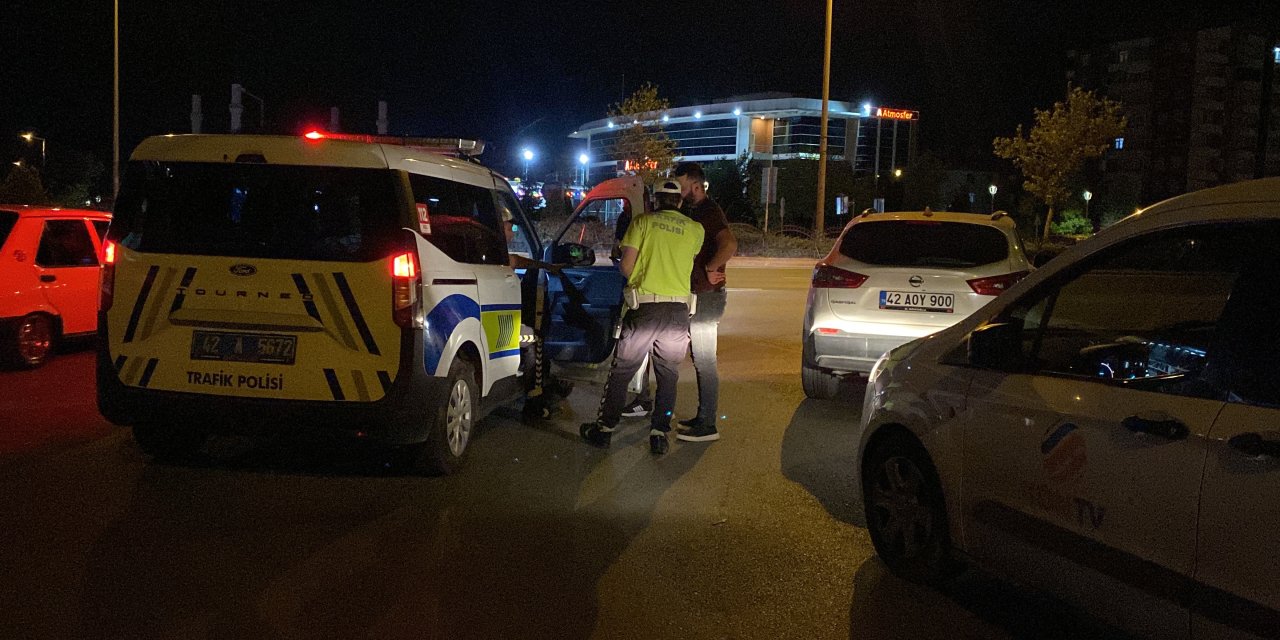 Konya’da alkolmetreye üflemek istemedi, ehliyetine veda etti