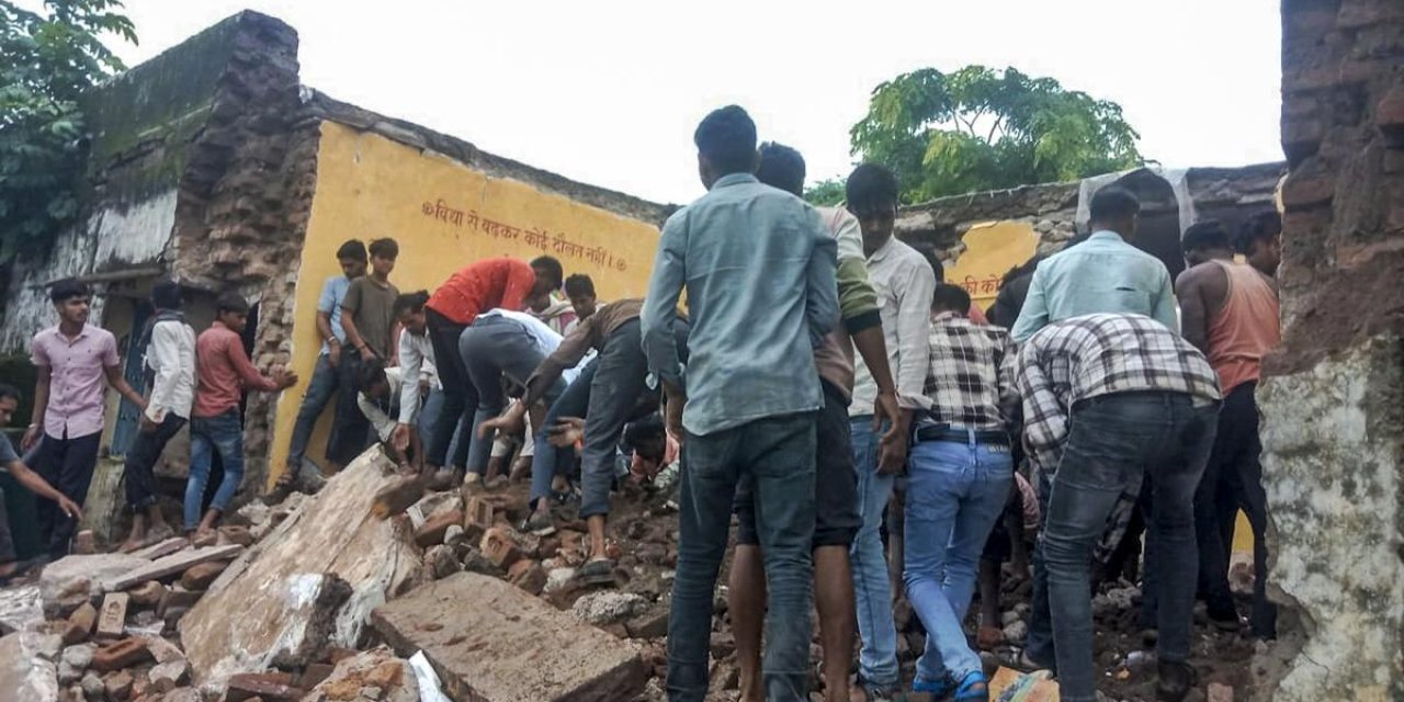 Okulun çatısı çöktü! 4 ölü, 17 yaralı