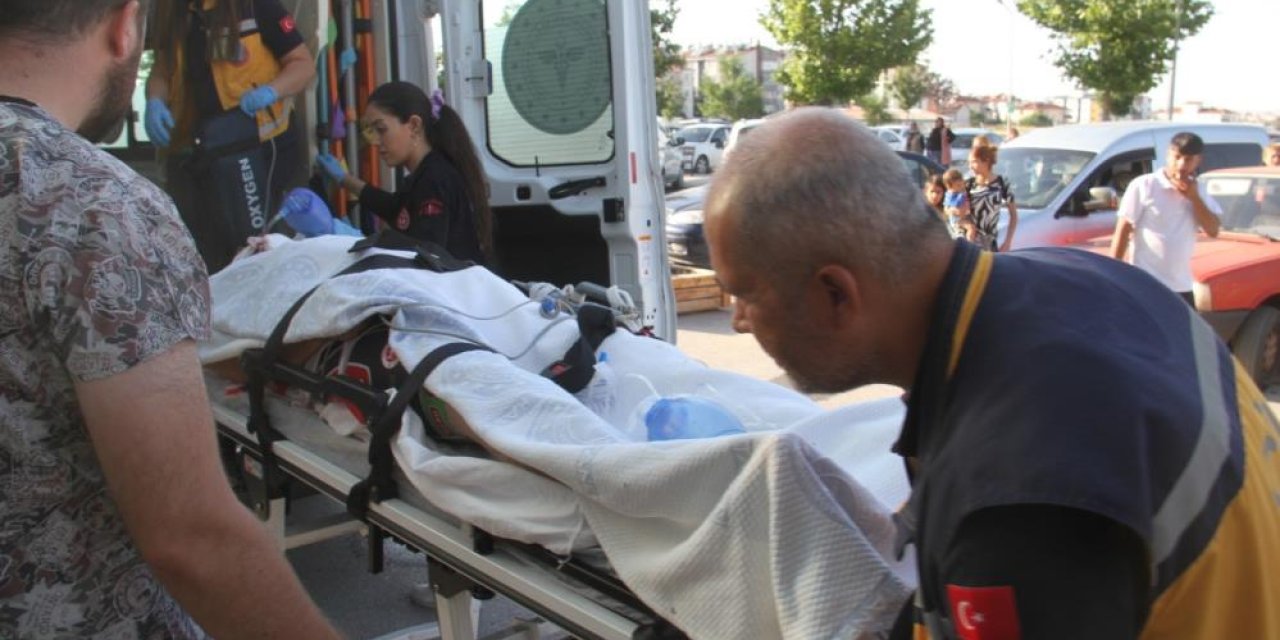 Konya’da otomobil bisikletliye çarptı! Bisikletlinin hayati tehlikesi sürüyor