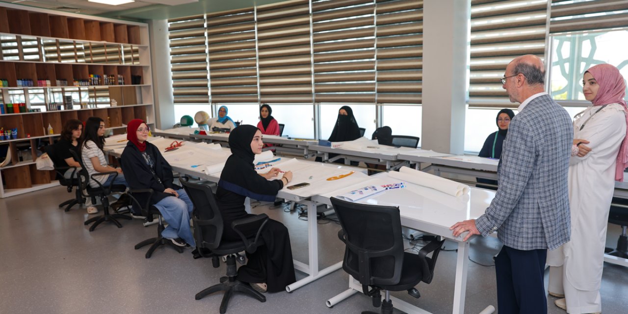 Başkan Pekyatırmacı yaz kurslarını ziyaret etti