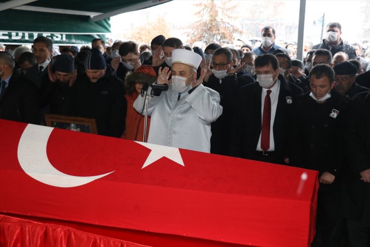 Kalp krizi sonucu vefat eden kaymakam son yolculuğuna uğurlandı