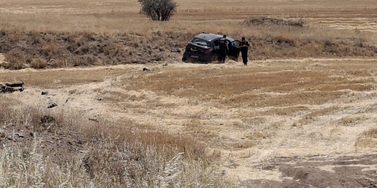 Konya'da otomobil ekin tarlasına uçtu! 4 yaralı