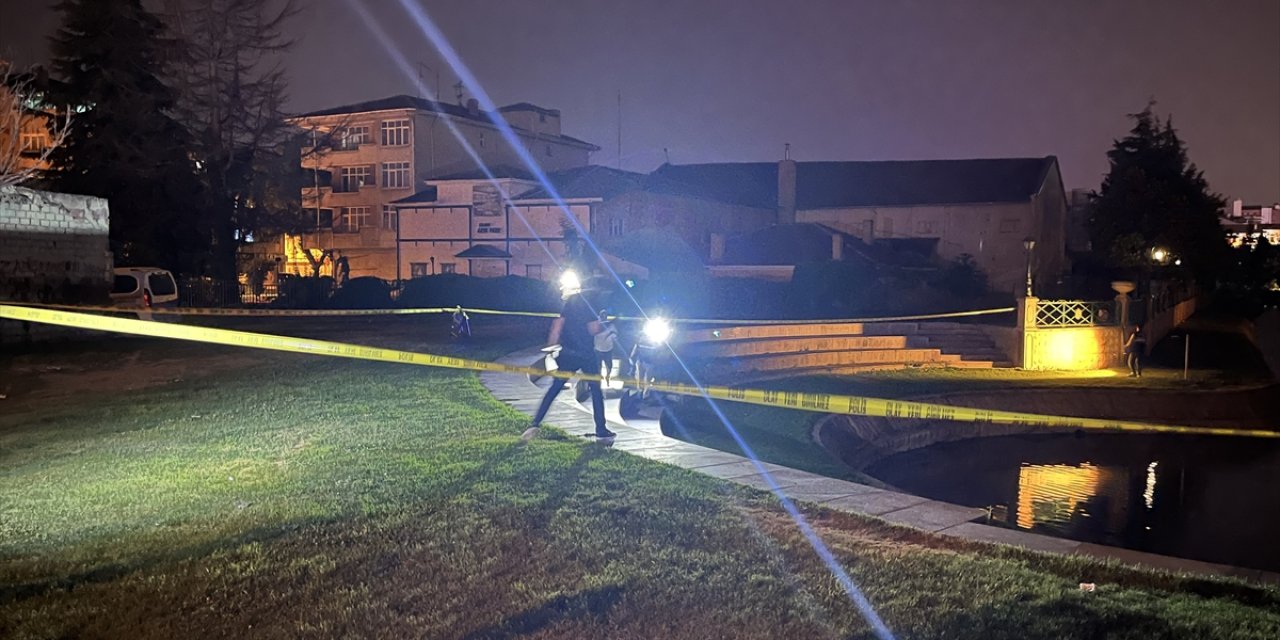 Aynı anda fenalaşan 2 kişiden biri öldü