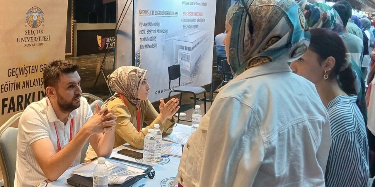Konya’da üniversite tercihi yapacak gençlere İŞKUR desteği