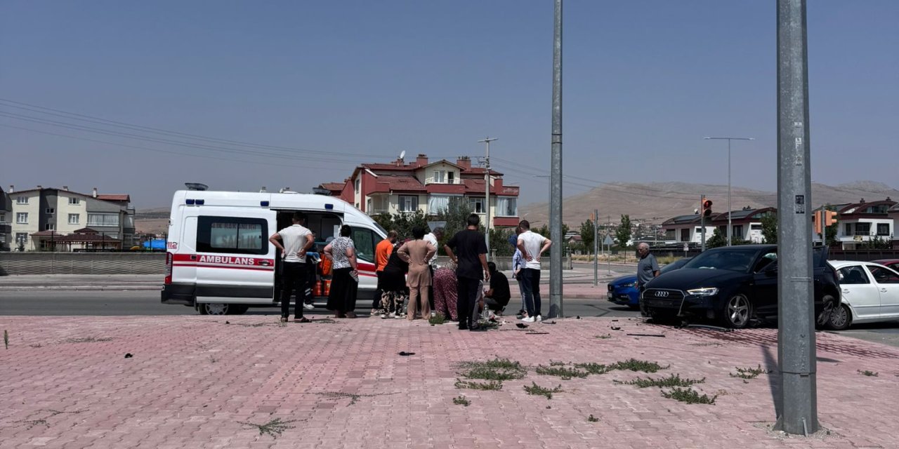 Konya Selçuklu’da kavşakta kaza! Bir çocuk yaralandı