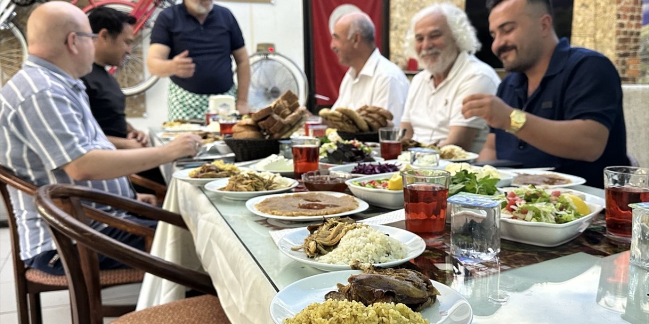 Konya’da krallara layık sofra kuruluyor