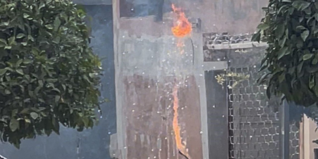 40 dereceyi aşan sıcaklık elektrik tellerini havai fişek gibi patlattı