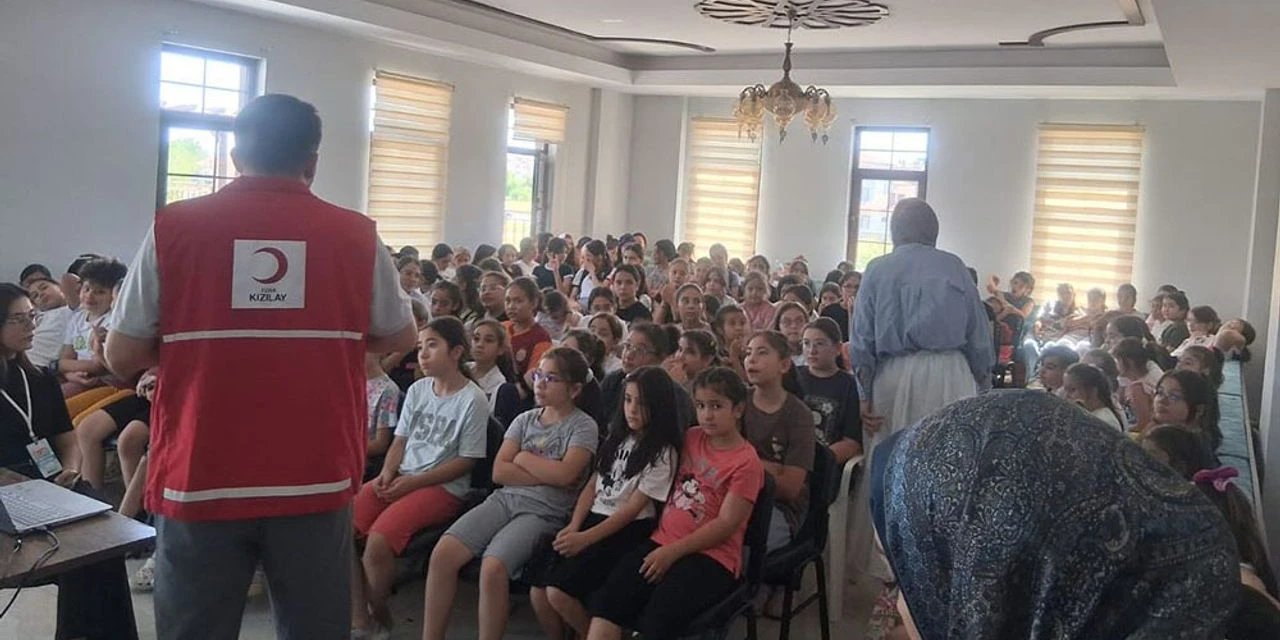 Konya’da afetlere karşı bilinçli nesiller yetişiyor