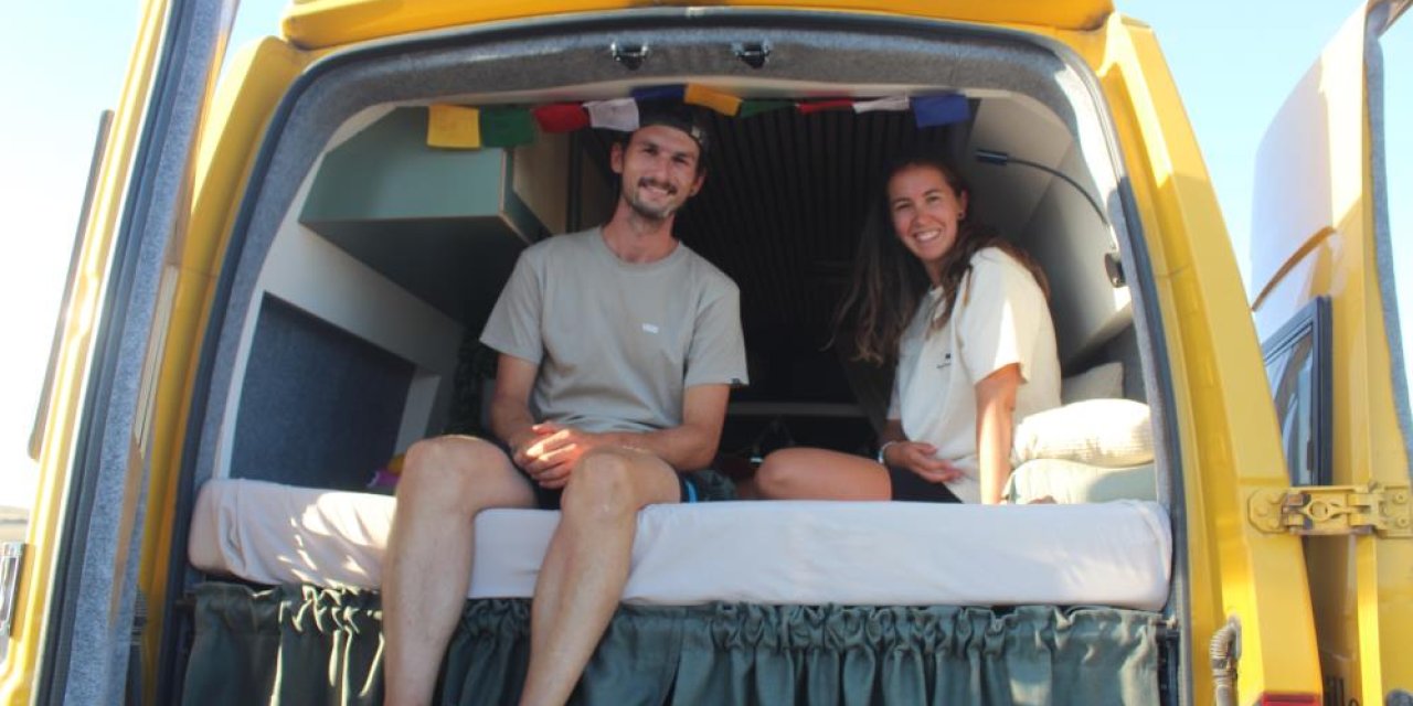 Karavanla dünya turu Konya’nın ünlü gölünden geçti