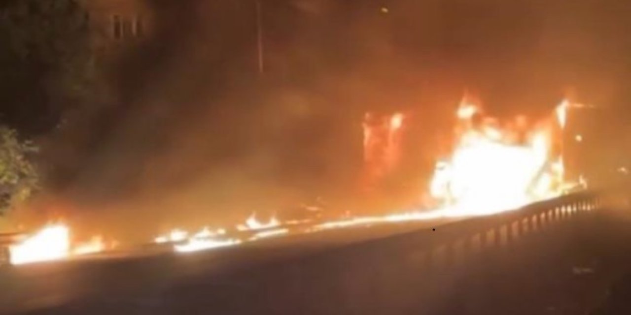 Seyir halindeki TIR alev topuna döndü