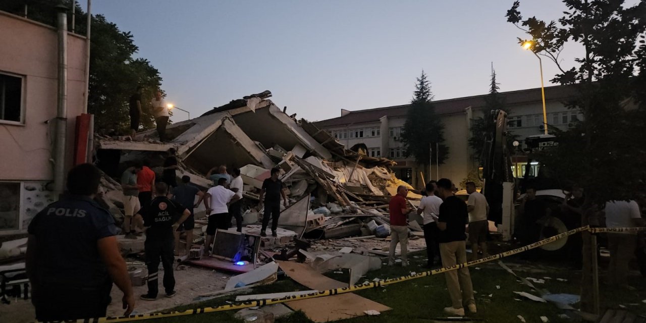 Balıkesir depreminde son durum