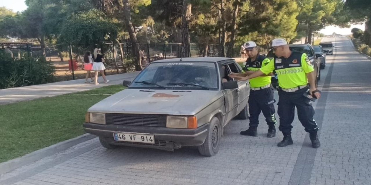 Alkolün etkisini düşürmek için ilginç yöntemlere başvurdu