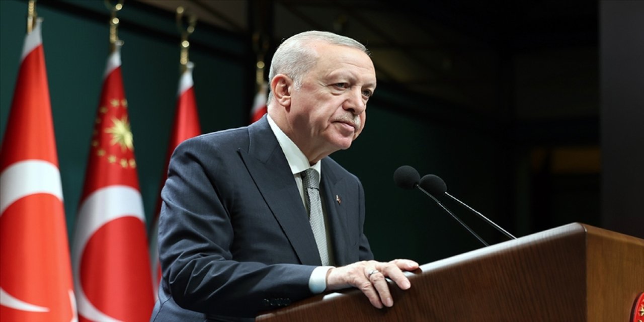 Cumhurbaşkanı Erdoğan, şehit Jandarma Astsubay Ferhat Gedik ile Eren Bülbül'ü andı