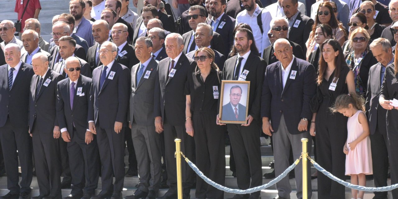 Eski Sağlık Bakanı Şıvgın, TBMM'de son yolculuğuna uğurlandı