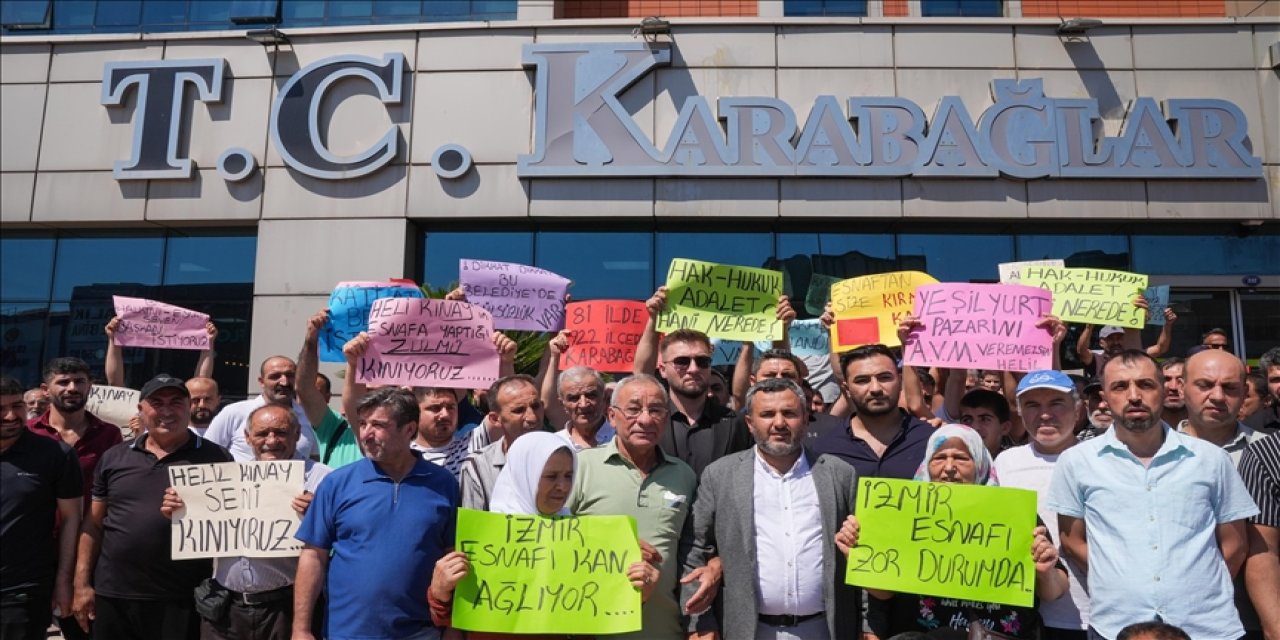 Pazarcılardan belediyeye katı atık ücreti tepkisi