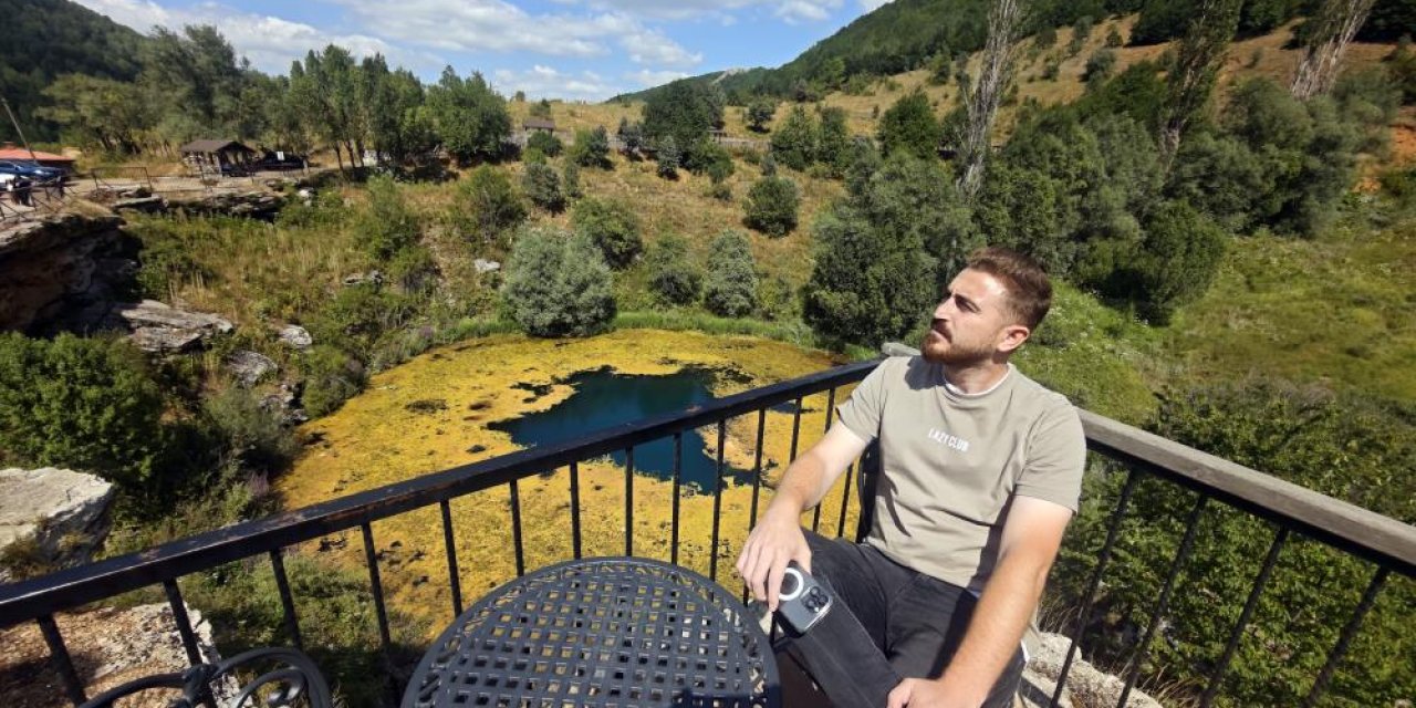 Timsah gözlü Dipsizgöl, ziyaretçilerini şaşırtıyor