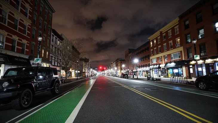 California'da Kovid-19 nedeniyle 40 milyon insana 'evde kalma' emri verildi