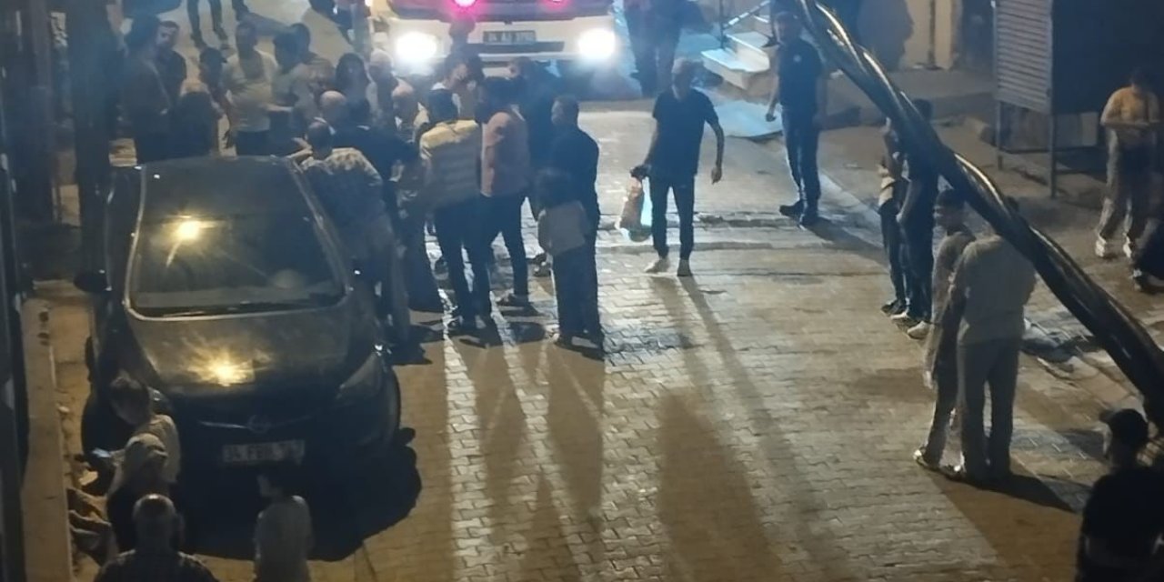 Elinde tinerle ev bastı, yanlış evi yaktı