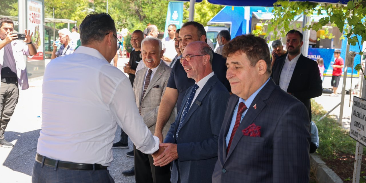 Başkan Pekyatırmacı her Cuma başka mahallede önerileri dinliyor