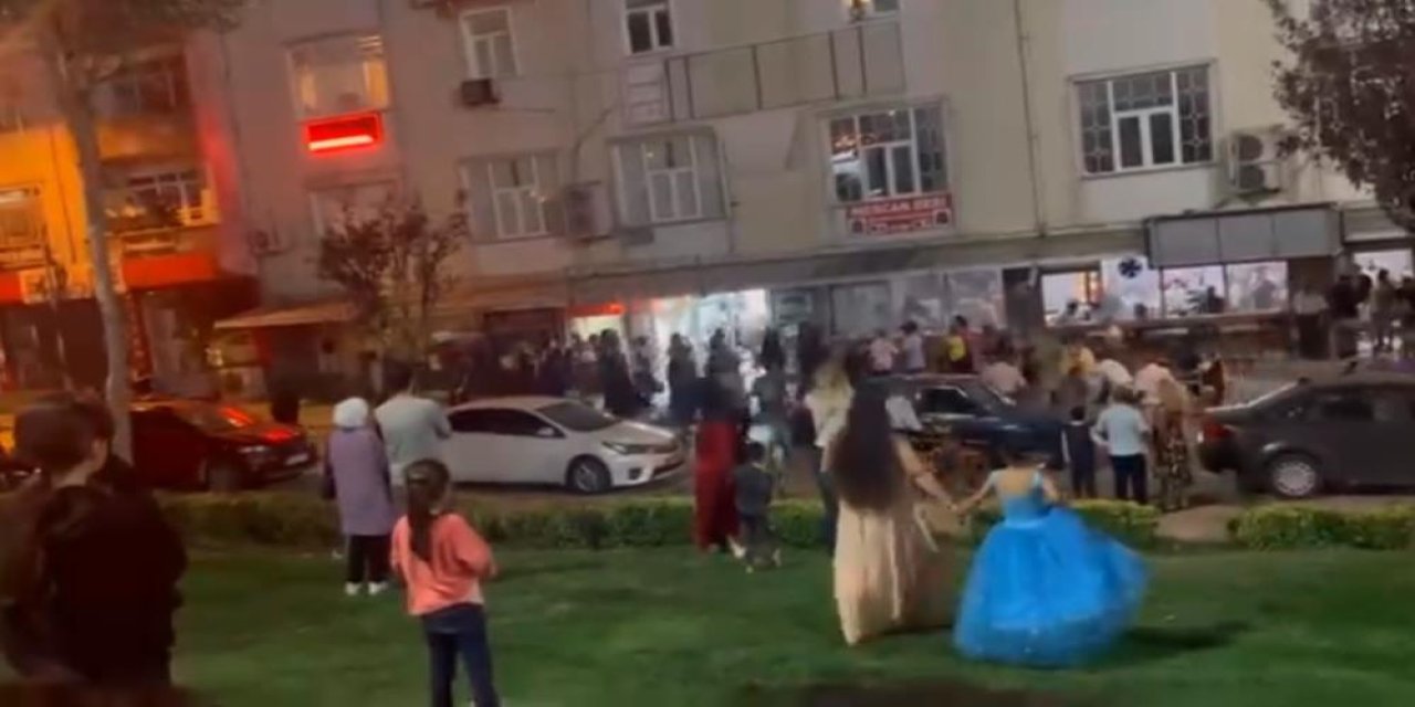 Düğün sonrası sokak boks ringine döndü