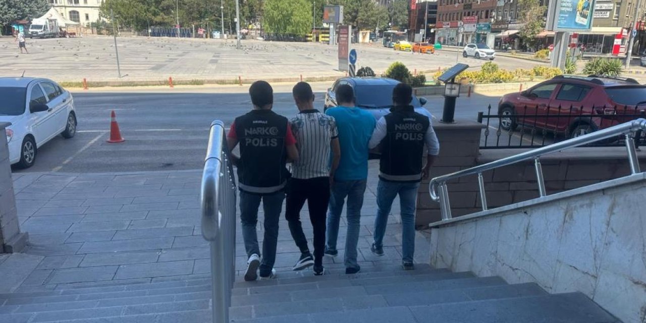 Düzenlenen uyuşturucu operasyonunda 2 kişi tutuklandı