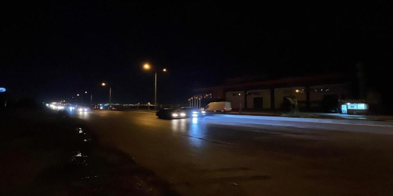 Market yolunda anne ve kızına araç çarptı! Biri öldü, diğeri yaralı