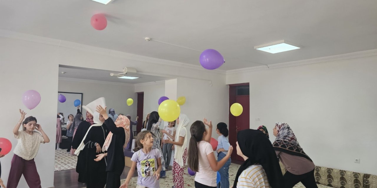 Konya’da kız öğrencilere özel “Yazımda Kardeşlik Var” kampı başladı