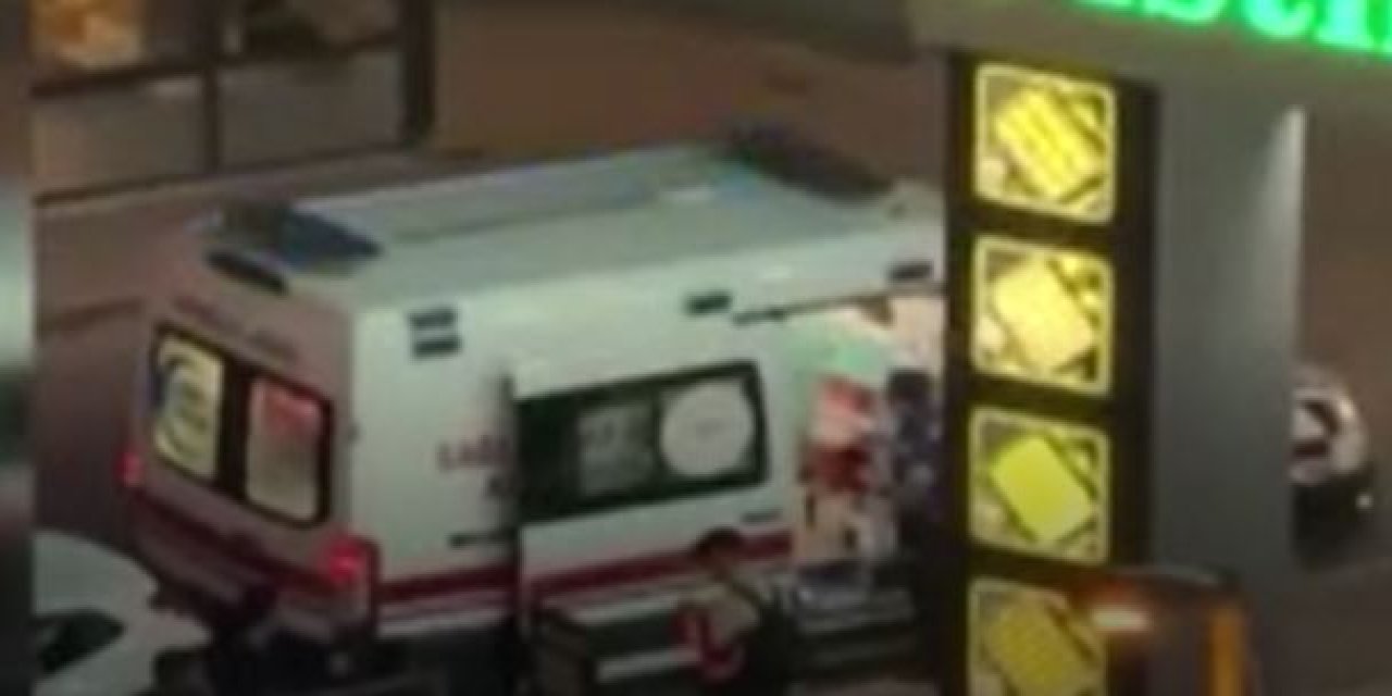 Kadın kuaförünü bastı, iş yeri sahibini bıçakladı