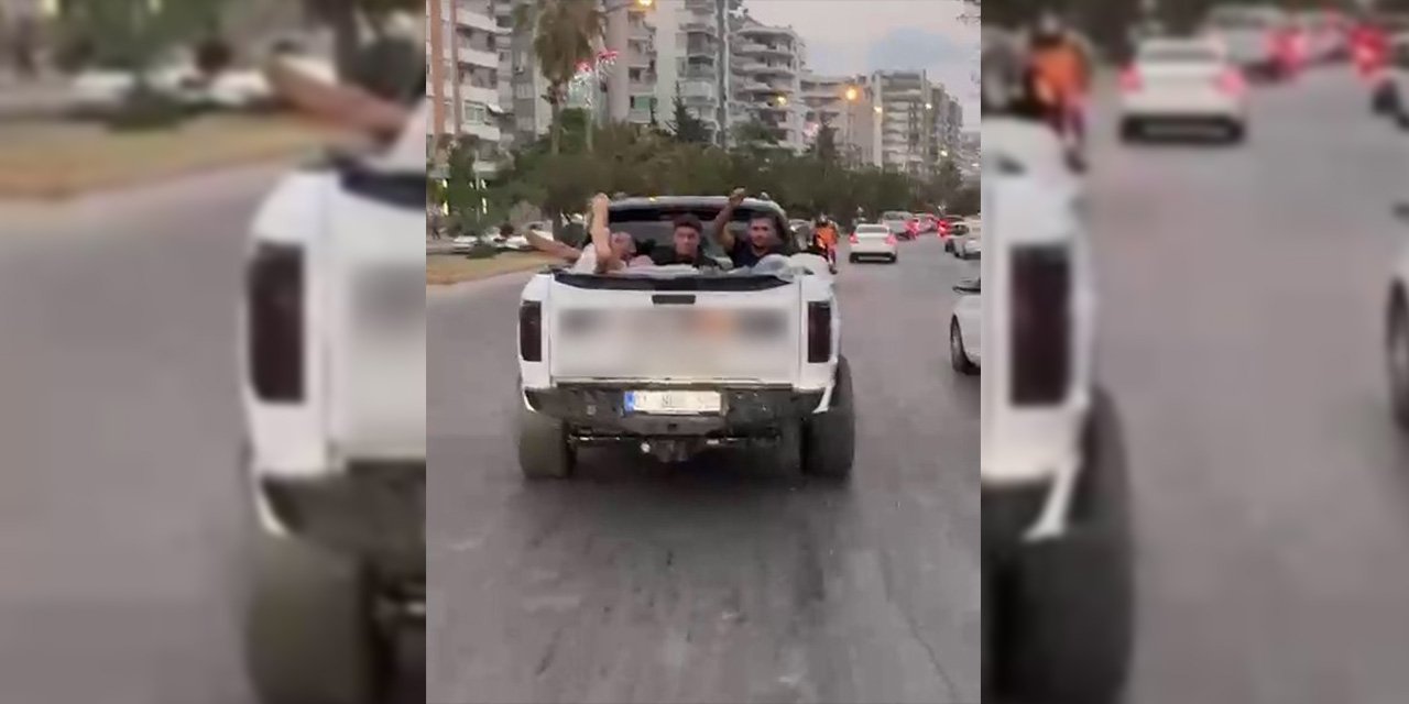 Caddede havuz keyfi pahalıya patladı! 60 bin TL ceza ödediler