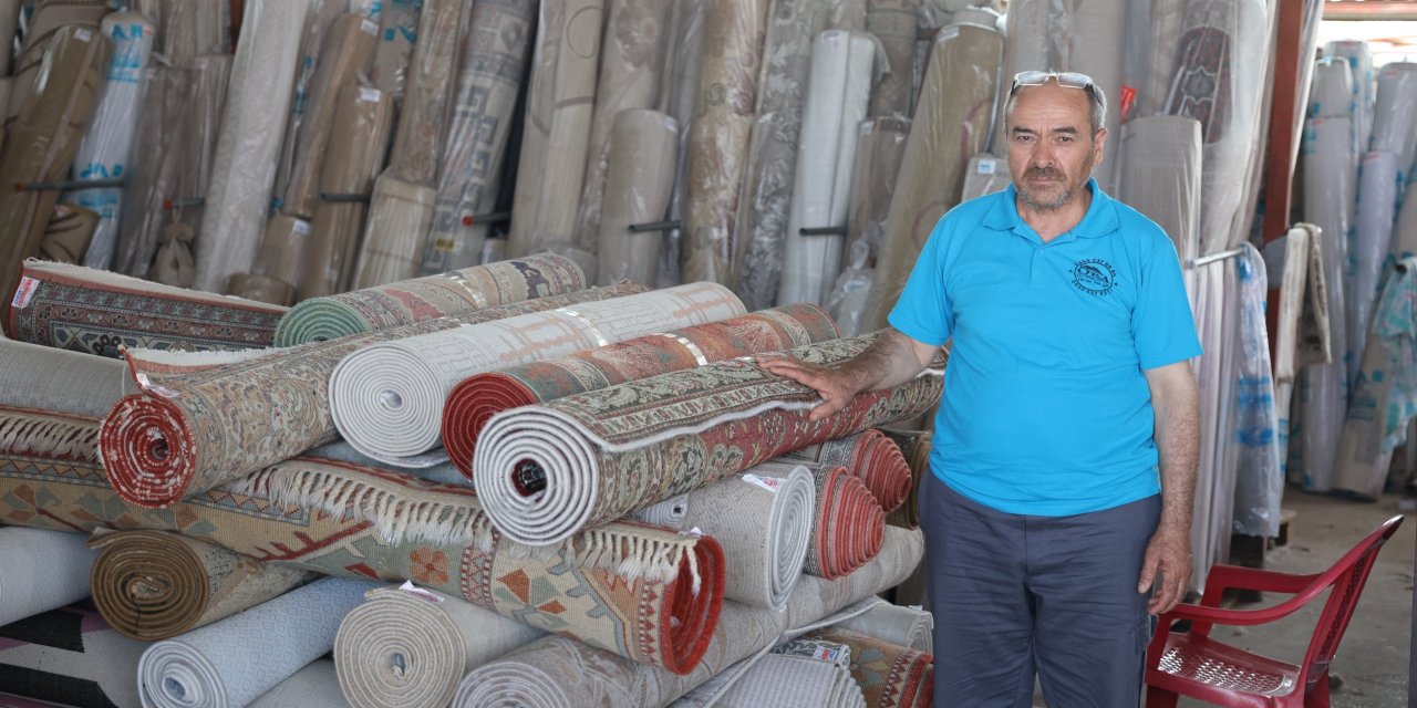 Eski yastıktan gizli hazine çıktı; esnaf takdir topladı