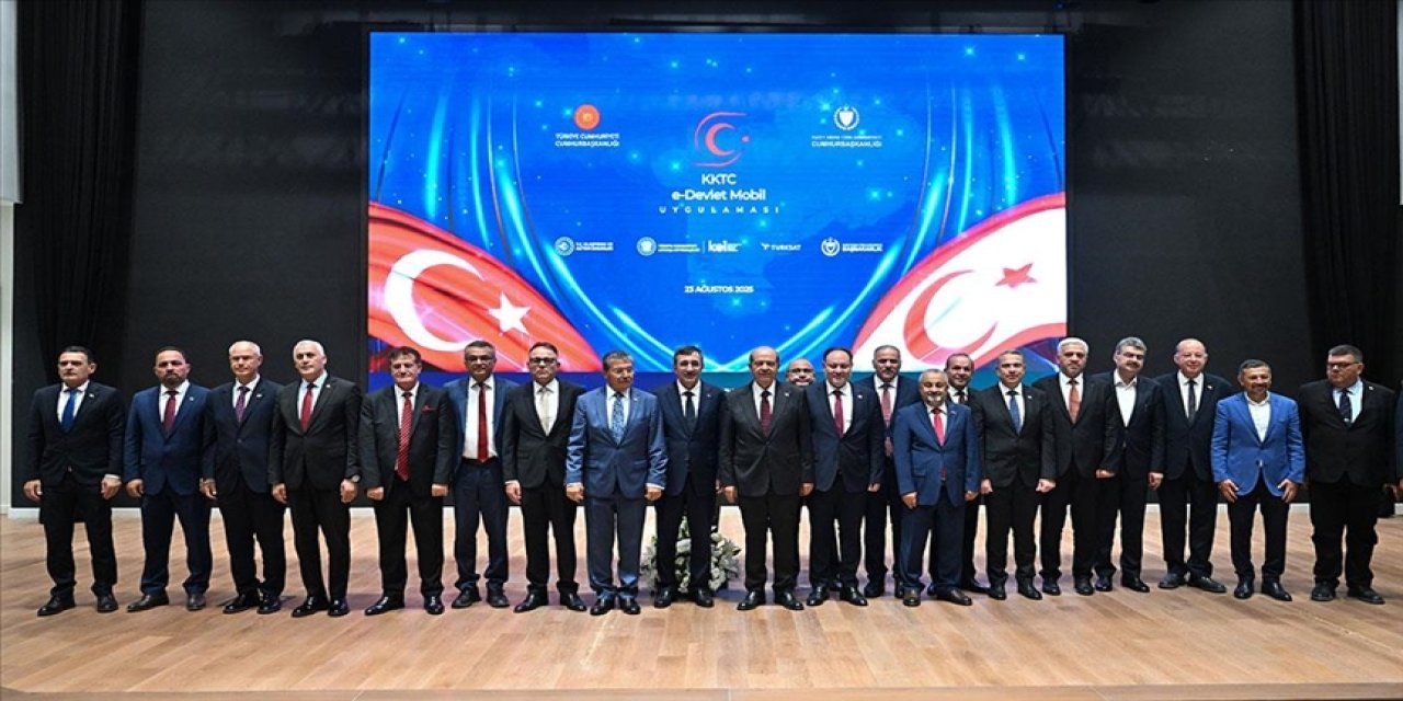 KKTC'de dijital dönüşüm! E-Devlet mobil uygulaması tanıtıldı