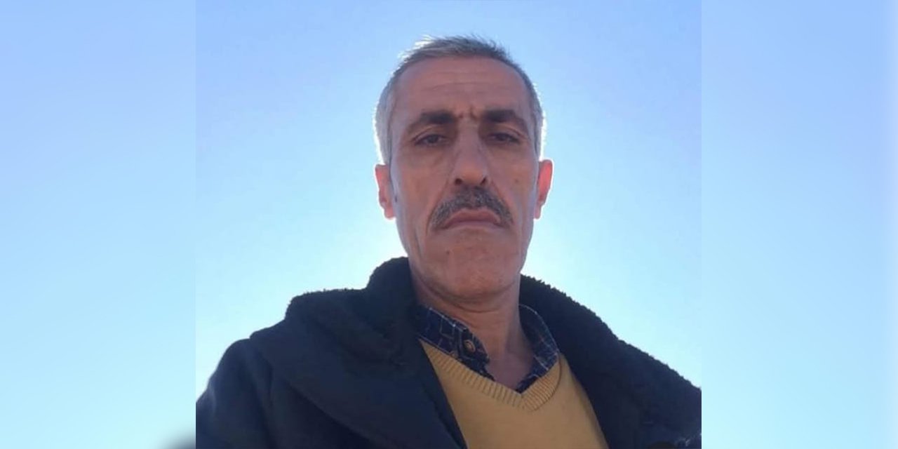 Gençleri "çime basmayın" diye uyardı, kanlar içinde yere yığıldı